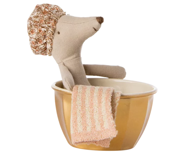 Souris grande soeur au spa