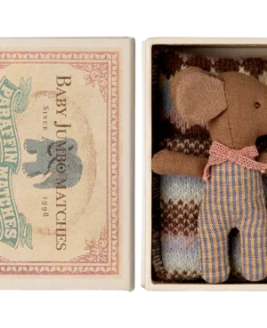 Bébé souris endormi - Rose