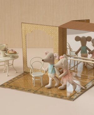 Studio de danse petits frère et soeur