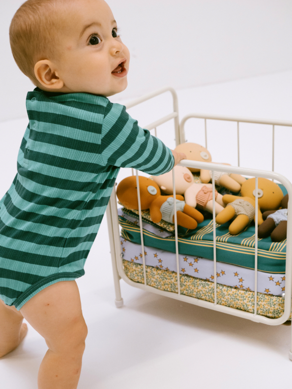 Poupon en hévéa - Amande – Image 2