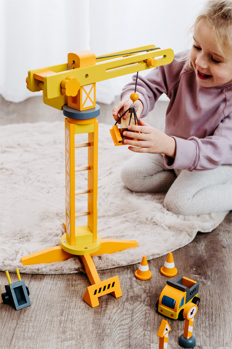 Grue en bois avec accessoires - Small Foot – Image 2